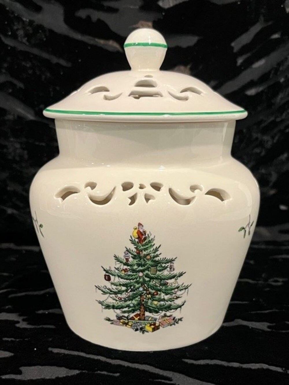 Spode Vintage 2005 Christmas Tree 6" Pierced Potpourri Ginger Jar EUC in Box